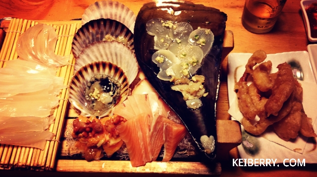 韓国で食べるイカのお刺身★焼酎のおつまみでピッタリ!オジンオフェ。